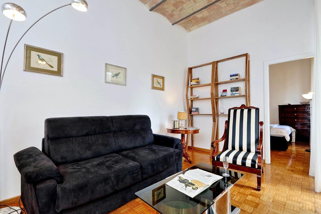 Penitenza Apartment โรม ภายนอก รูปภาพ