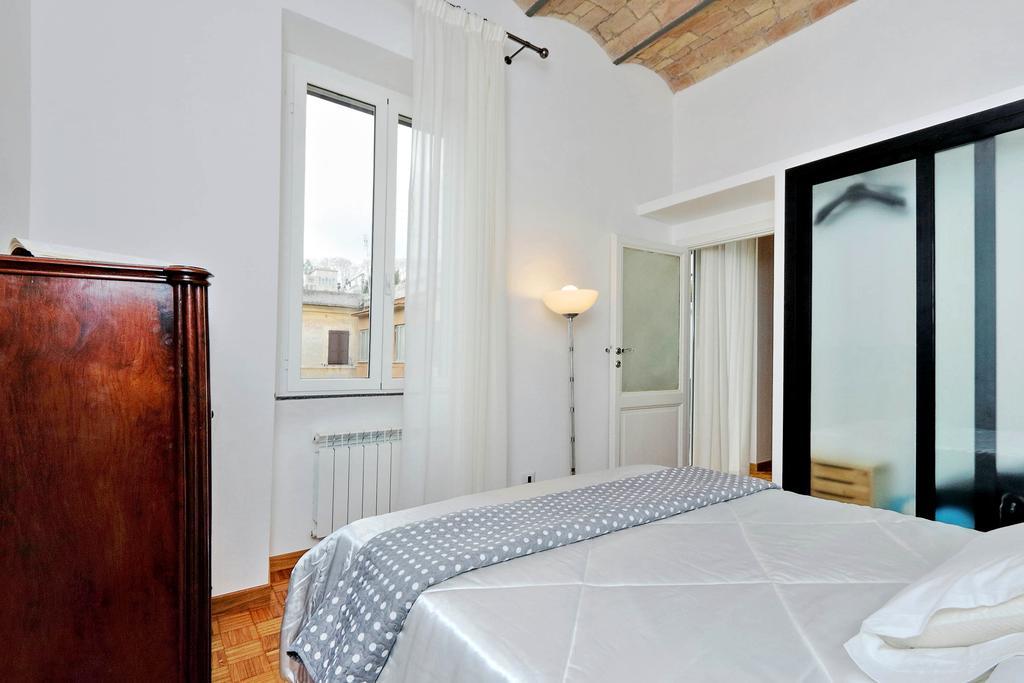 Penitenza Apartment โรม ภายนอก รูปภาพ
