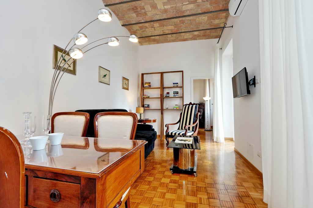 Penitenza Apartment โรม ภายนอก รูปภาพ